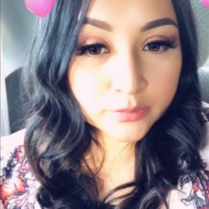 Meet your Posher, Lorena